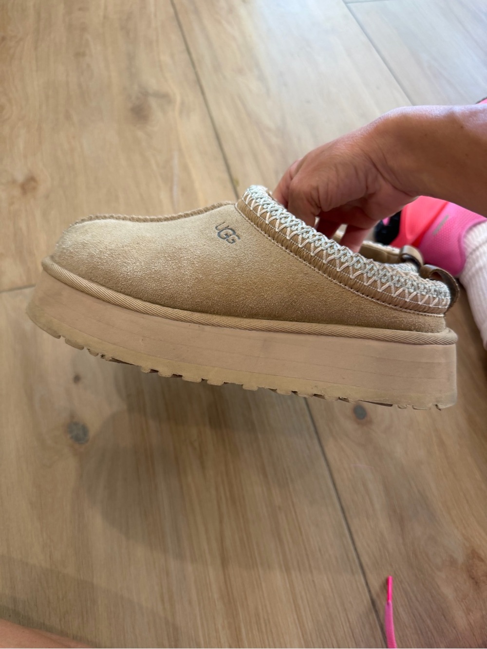 UGGS